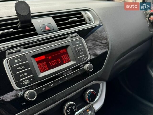 Белый Киа Рио, объемом двигателя 1.6 л и пробегом 162 тыс. км за 10300 $, фото 20 на Automoto.ua