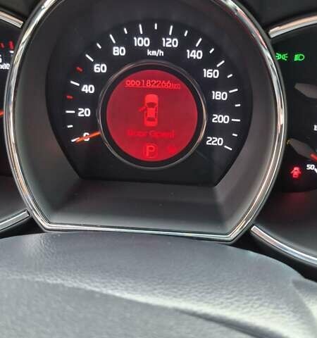 Білий Кіа Ріо, об'ємом двигуна 1.4 л та пробігом 182 тис. км за 10500 $, фото 11 на Automoto.ua