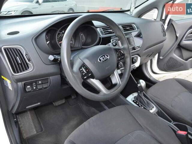 Белый Киа Рио, объемом двигателя 1.6 л и пробегом 117 тыс. км за 9800 $, фото 17 на Automoto.ua