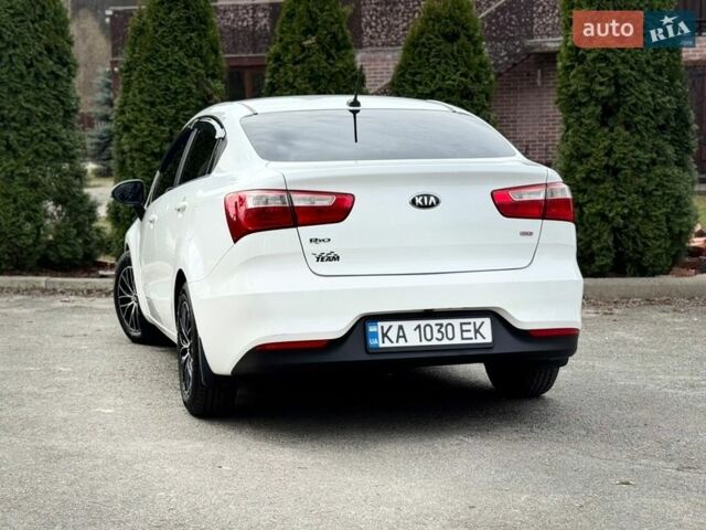Белый Киа Рио, объемом двигателя 1.6 л и пробегом 162 тыс. км за 11000 $, фото 12 на Automoto.ua