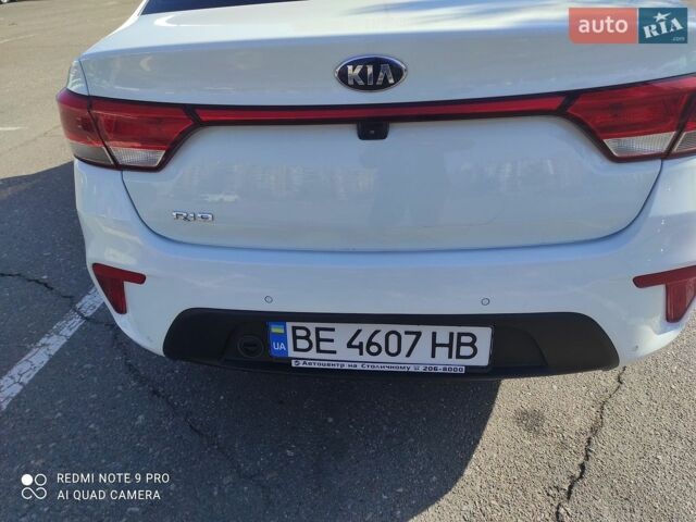 Белый Киа Рио, объемом двигателя 1.6 л и пробегом 144 тыс. км за 12300 $, фото 1 на Automoto.ua