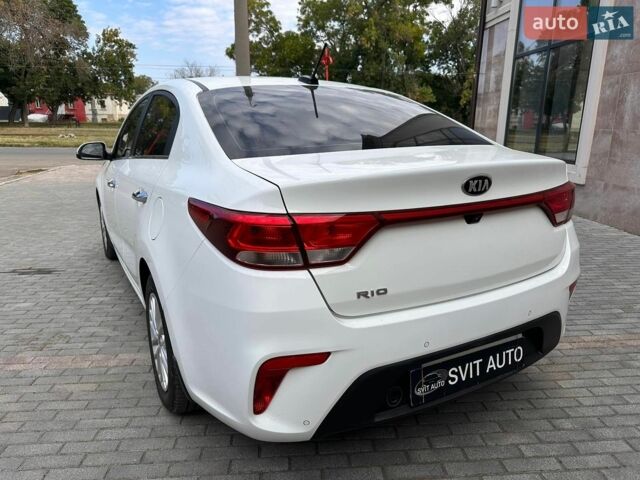 Белый Киа Рио, объемом двигателя 1.6 л и пробегом 144 тыс. км за 12999 $, фото 14 на Automoto.ua
