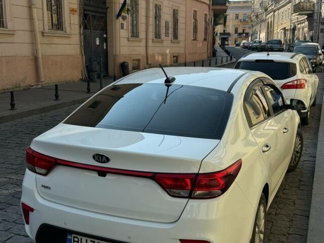 Белый Киа Рио, объемом двигателя 1.59 л и пробегом 86 тыс. км за 13950 $, фото 3 на Automoto.ua