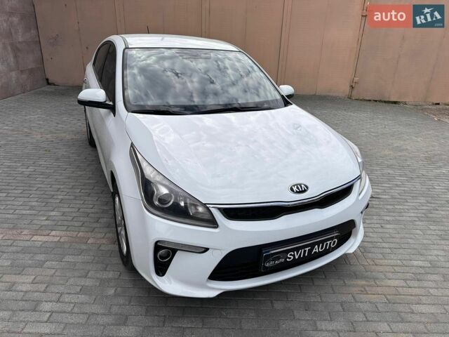 Белый Киа Рио, объемом двигателя 1.6 л и пробегом 144 тыс. км за 12999 $, фото 5 на Automoto.ua