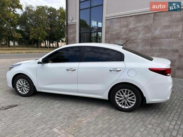 Белый Киа Рио, объемом двигателя 1.6 л и пробегом 144 тыс. км за 12999 $, фото 17 на Automoto.ua