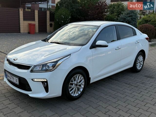 Білий Кіа Ріо, об'ємом двигуна 1.6 л та пробігом 18 тис. км за 14999 $, фото 19 на Automoto.ua