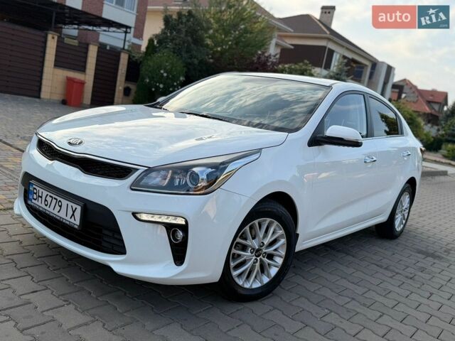 Білий Кіа Ріо, об'ємом двигуна 1.6 л та пробігом 18 тис. км за 14999 $, фото 28 на Automoto.ua