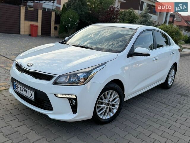 Білий Кіа Ріо, об'ємом двигуна 1.6 л та пробігом 18 тис. км за 14999 $, фото 27 на Automoto.ua