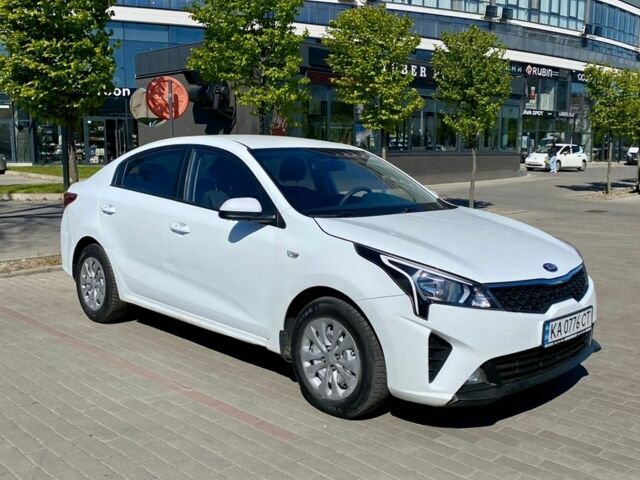 Белый Киа Рио, объемом двигателя 1.37 л и пробегом 128 тыс. км за 11420 $, фото 7 на Automoto.ua