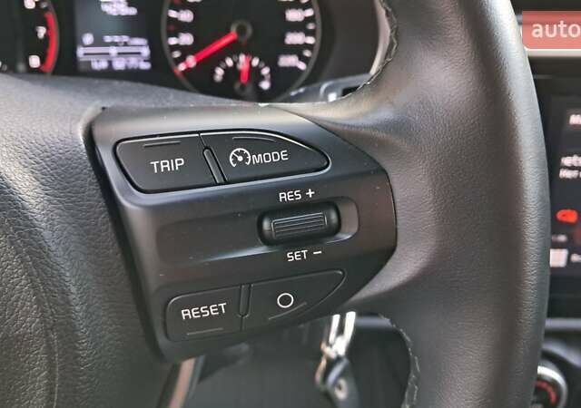 Белый Киа Рио, объемом двигателя 1.59 л и пробегом 70 тыс. км за 13500 $, фото 19 на Automoto.ua