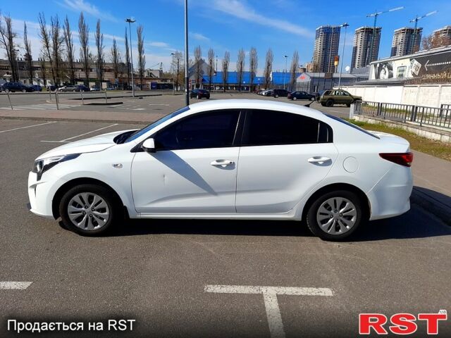Белый Киа Рио, объемом двигателя 14 л и пробегом 87 тыс. км за 12900 $, фото 5 на Automoto.ua