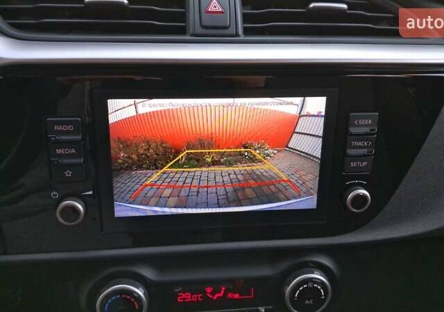 Белый Киа Рио, объемом двигателя 1.59 л и пробегом 70 тыс. км за 13500 $, фото 24 на Automoto.ua