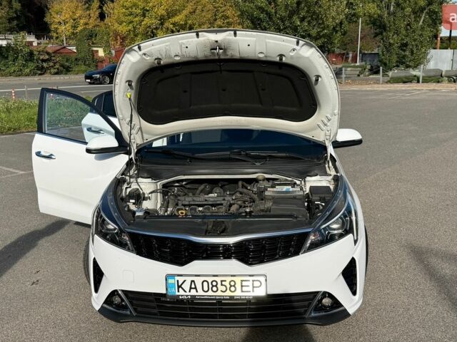 Білий Кіа Ріо, об'ємом двигуна 1.59 л та пробігом 62 тис. км за 15500 $, фото 19 на Automoto.ua