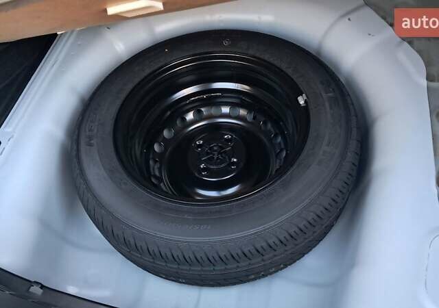 Белый Киа Рио, объемом двигателя 1.59 л и пробегом 70 тыс. км за 13500 $, фото 26 на Automoto.ua