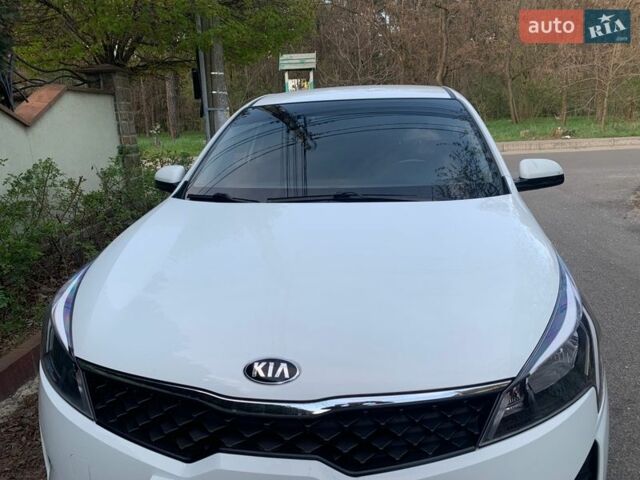 Белый Киа Рио, объемом двигателя 1.59 л и пробегом 41 тыс. км за 14122 $, фото 10 на Automoto.ua