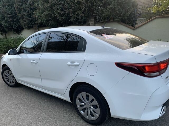 Белый Киа Рио, объемом двигателя 0 л и пробегом 57 тыс. км за 13077 $, фото 5 на Automoto.ua