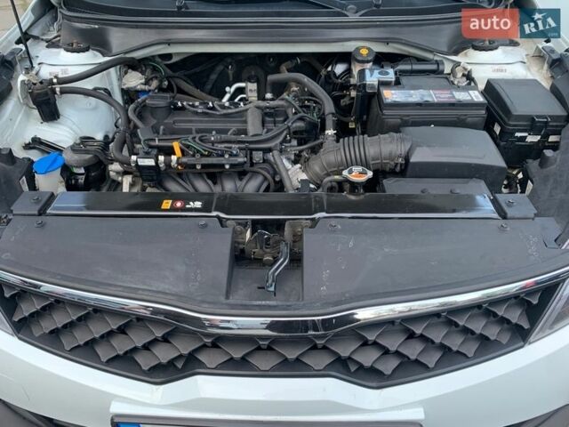 Белый Киа Рио, объемом двигателя 1.59 л и пробегом 41 тыс. км за 14122 $, фото 8 на Automoto.ua