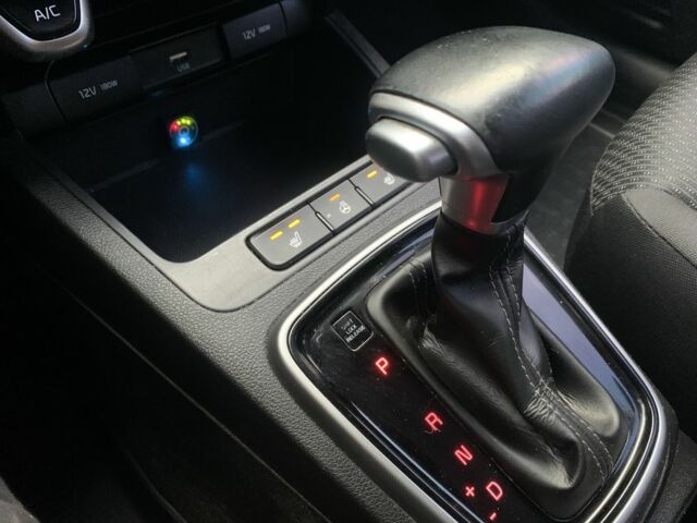 Белый Киа Рио, объемом двигателя 0 л и пробегом 57 тыс. км за 13077 $, фото 4 на Automoto.ua