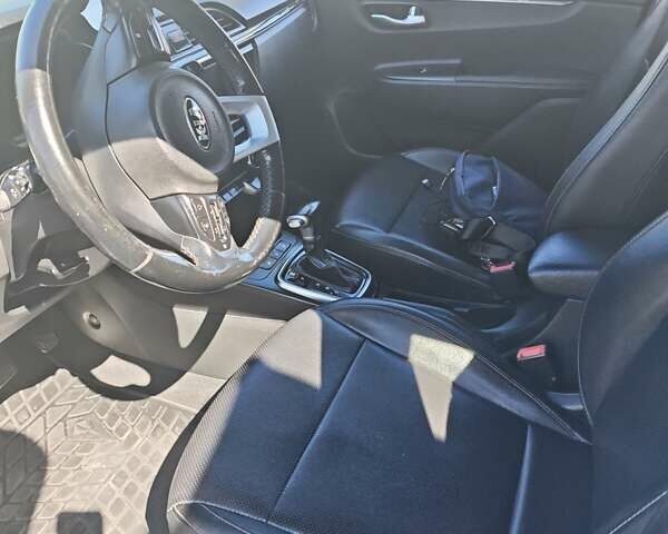 Белый Киа Рио, объемом двигателя 1.6 л и пробегом 184 тыс. км за 14500 $, фото 8 на Automoto.ua