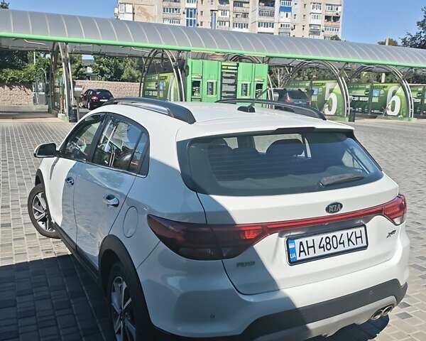 Белый Киа Рио, объемом двигателя 1.6 л и пробегом 184 тыс. км за 14500 $, фото 6 на Automoto.ua
