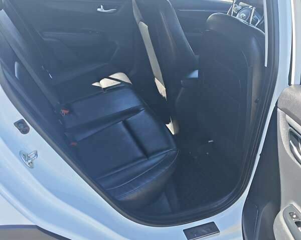 Белый Киа Рио, объемом двигателя 1.6 л и пробегом 184 тыс. км за 14500 $, фото 13 на Automoto.ua