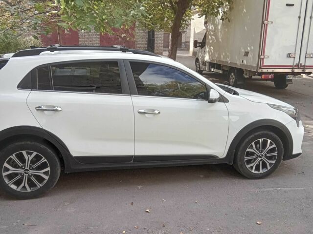 Белый Киа Рио, объемом двигателя 1.6 л и пробегом 42 тыс. км за 19000 $, фото 5 на Automoto.ua