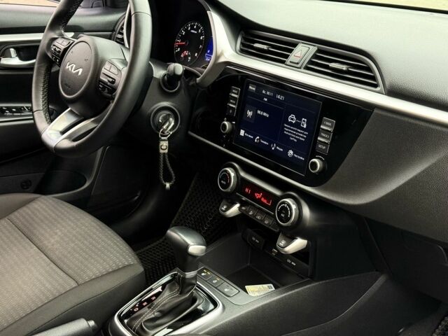 Белый Киа Рио, объемом двигателя 1.6 л и пробегом 30 тыс. км за 15600 $, фото 11 на Automoto.ua