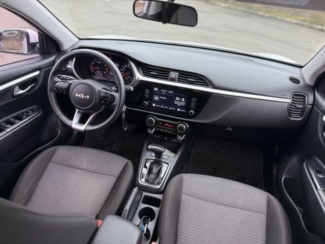 Белый Киа Рио, объемом двигателя 1.6 л и пробегом 30 тыс. км за 15600 $, фото 15 на Automoto.ua