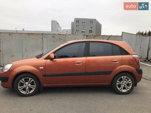 Бежевый Киа Рио, объемом двигателя 1.4 л и пробегом 78 тыс. км за 5570 $, фото 2 на Automoto.ua