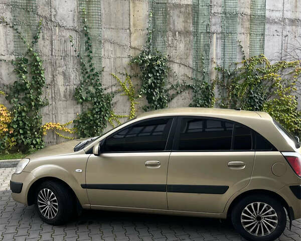 Кіа Ріо 2008 у Хмельницькому на Automoto.ua Бежевий Кіа Ріо, об'ємом двигуна 1.4 л та пробігом 352 тис. км за 3750 $, фото 6 на Automoto.ua