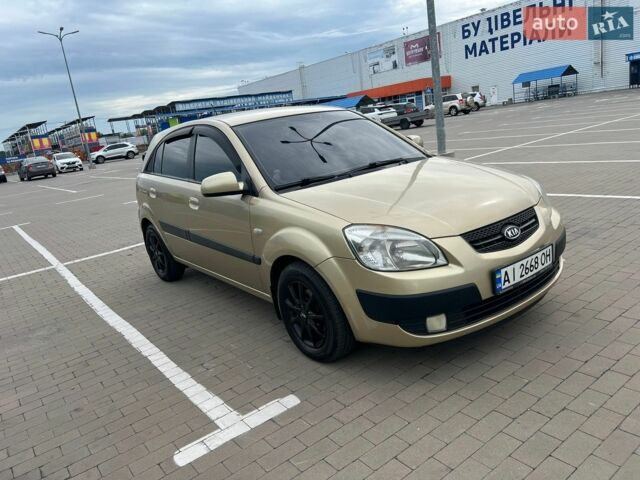 Бежевый Киа Рио, объемом двигателя 1.4 л и пробегом 222 тыс. км за 5800 $, фото 4 на Automoto.ua