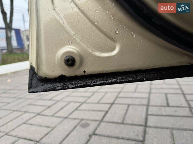 Бежевый Киа Рио, объемом двигателя 1.4 л и пробегом 236 тыс. км за 6500 $, фото 13 на Automoto.ua