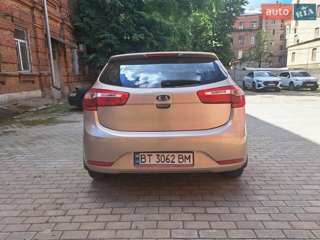 Бежевий Кіа Ріо, об'ємом двигуна 1.4 л та пробігом 145 тис. км за 6500 $, фото 7 на Automoto.ua