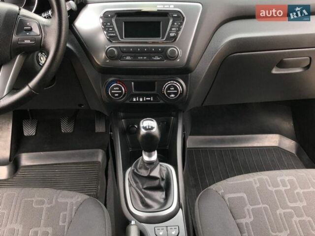 Бежевый Киа Рио, объемом двигателя 1.59 л и пробегом 41 тыс. км за 8700 $, фото 47 на Automoto.ua