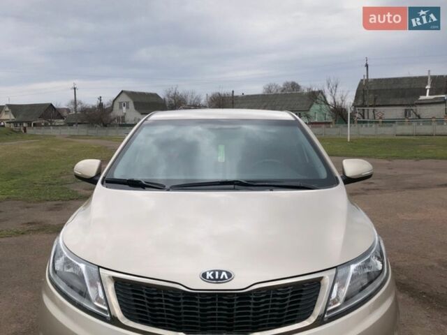 Бежевый Киа Рио, объемом двигателя 1.59 л и пробегом 41 тыс. км за 8700 $, фото 3 на Automoto.ua