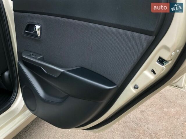 Бежевый Киа Рио, объемом двигателя 1.59 л и пробегом 41 тыс. км за 8700 $, фото 30 на Automoto.ua