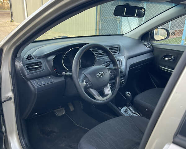 Кіа Ріо 2012 у Львові на Automoto.ua Бежевий Кіа Ріо, об'ємом двигуна 1.6 л та пробігом 326 тис. км за 6500 $, фото 11 на Automoto.ua