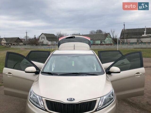 Бежевый Киа Рио, объемом двигателя 1.59 л и пробегом 41 тыс. км за 8700 $, фото 52 на Automoto.ua
