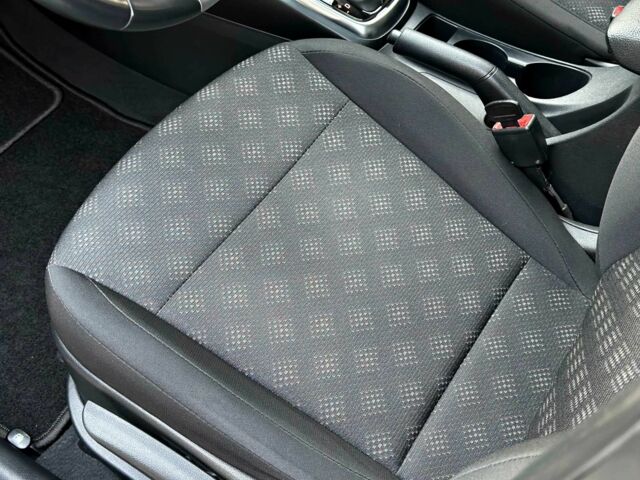 Бежевый Киа Рио, объемом двигателя 1.6 л и пробегом 39 тыс. км за 16500 $, фото 18 на Automoto.ua