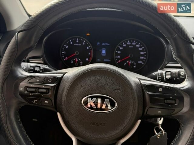 Бежевый Киа Рио, объемом двигателя 1.59 л и пробегом 83 тыс. км за 15900 $, фото 40 на Automoto.ua