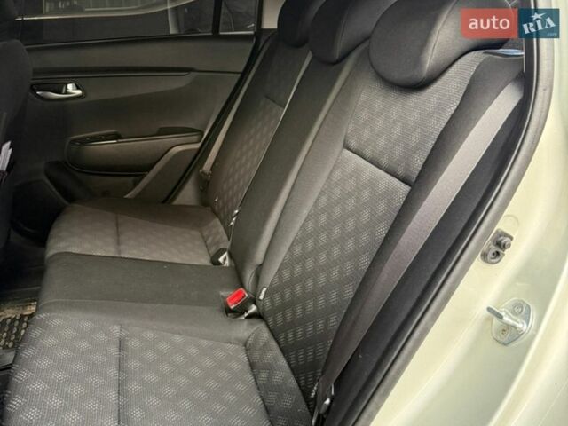 Бежевый Киа Рио, объемом двигателя 1.59 л и пробегом 83 тыс. км за 15900 $, фото 44 на Automoto.ua