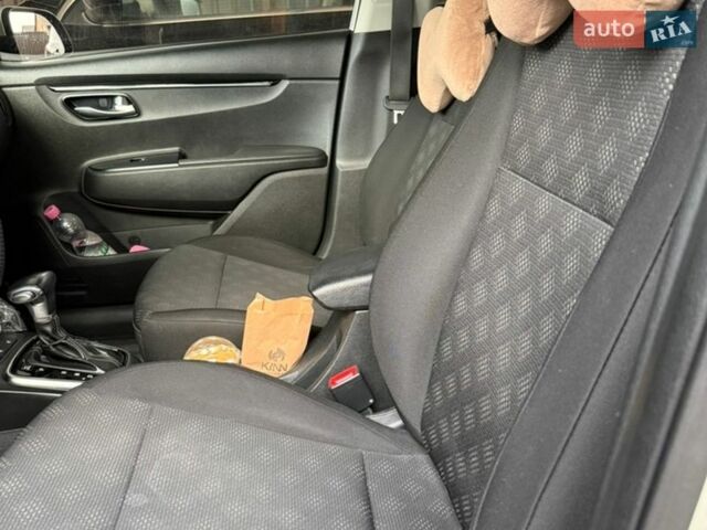 Бежевый Киа Рио, объемом двигателя 1.59 л и пробегом 83 тыс. км за 15900 $, фото 45 на Automoto.ua