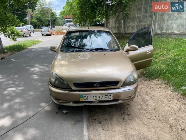 Бежевий Кіа Ріо, об'ємом двигуна 1.3 л та пробігом 200 тис. км за 900 $, фото 5 на Automoto.ua