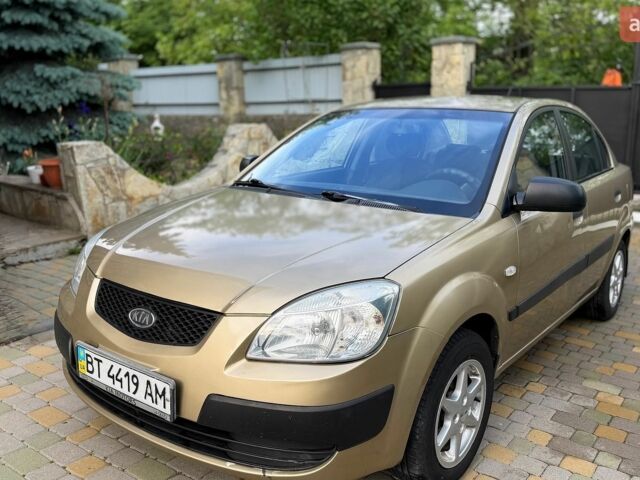 Бежевый Киа Рио, объемом двигателя 1.4 л и пробегом 223 тыс. км за 3300 $, фото 11 на Automoto.ua