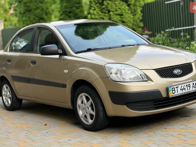 Бежевый Киа Рио, объемом двигателя 1.4 л и пробегом 223 тыс. км за 3300 $, фото 13 на Automoto.ua