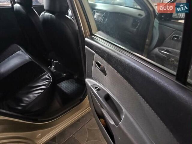 Бежевый Киа Рио, объемом двигателя 1.49 л и пробегом 307 тыс. км за 4500 $, фото 26 на Automoto.ua