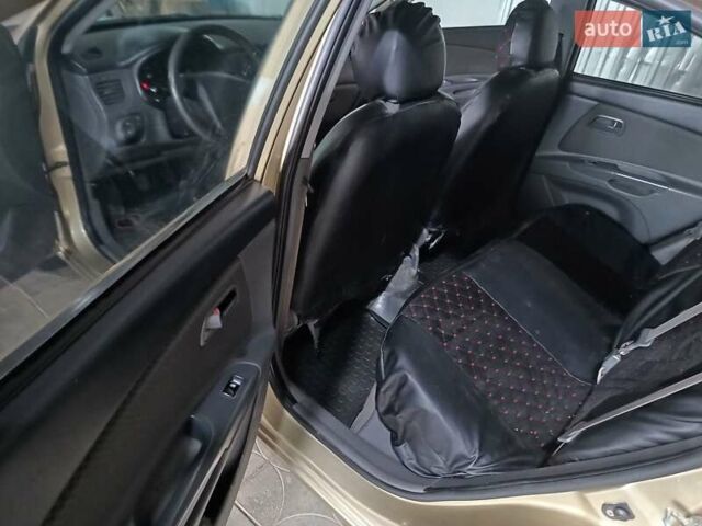 Бежевий Кіа Ріо, об'ємом двигуна 1.49 л та пробігом 307 тис. км за 4500 $, фото 30 на Automoto.ua