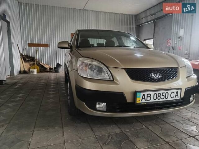 Бежевий Кіа Ріо, об'ємом двигуна 1.49 л та пробігом 307 тис. км за 4500 $, фото 18 на Automoto.ua