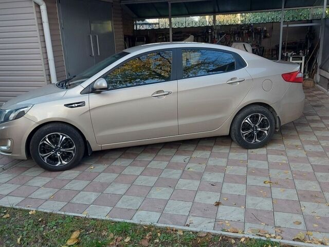 Бежевий Кіа Ріо, об'ємом двигуна 1.6 л та пробігом 52 тис. км за 8500 $, фото 1 на Automoto.ua