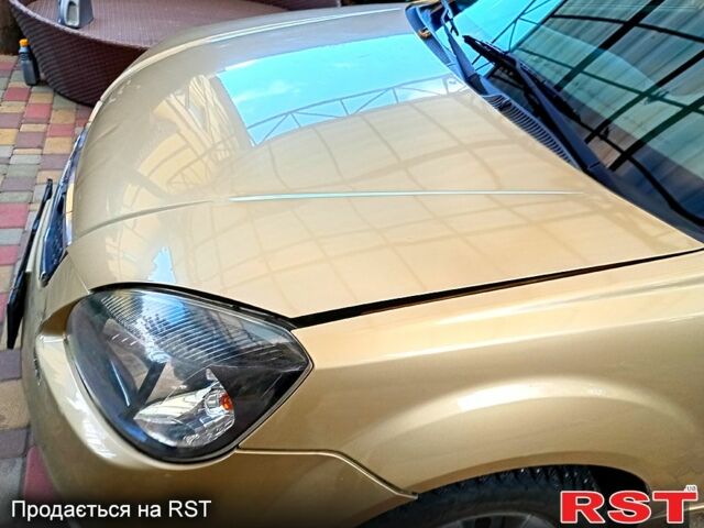 Бежевый Киа Рио, объемом двигателя 1.4 л и пробегом 120 тыс. км за 5300 $, фото 1 на Automoto.ua